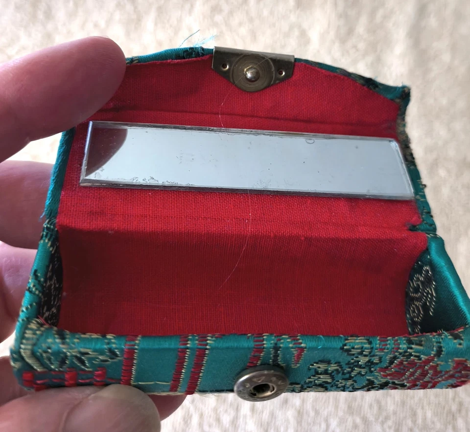 Vintage Lipstick Holder Lot 6 Mirror Cases 3.5 Inch Mixed Pattern - Image 3 of 4