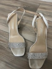 betsey johnson silver heels 7.5
