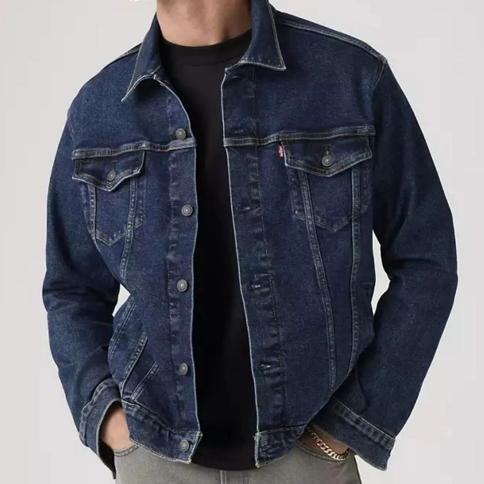 Vintage Style Levi's Denim Trucker Jacket Medium Wash Classic Fit Outerwear