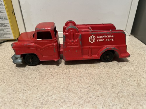 Vintage DIECAST STEEL Tru Scale T-S RED FIRE TRUCK 9 X 3 X 2.5 INCHES - Picture 8 of 8