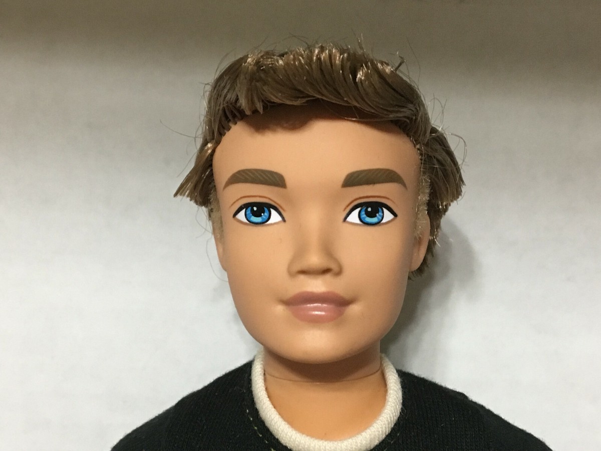 2005 Barbie My Scene Mall Maniacs Hudson Doll Made In The Shade