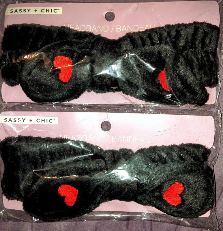 Bath & Shower Makeup Headbands Sassy Chic Lot Of 2 Black W Red Hearts  Brand New