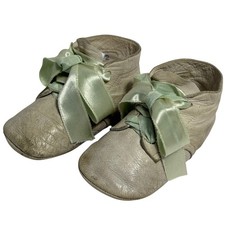 Childcraft Vintage Baby Shoes Cream Leather Lace Up Ribbon Bows 6603