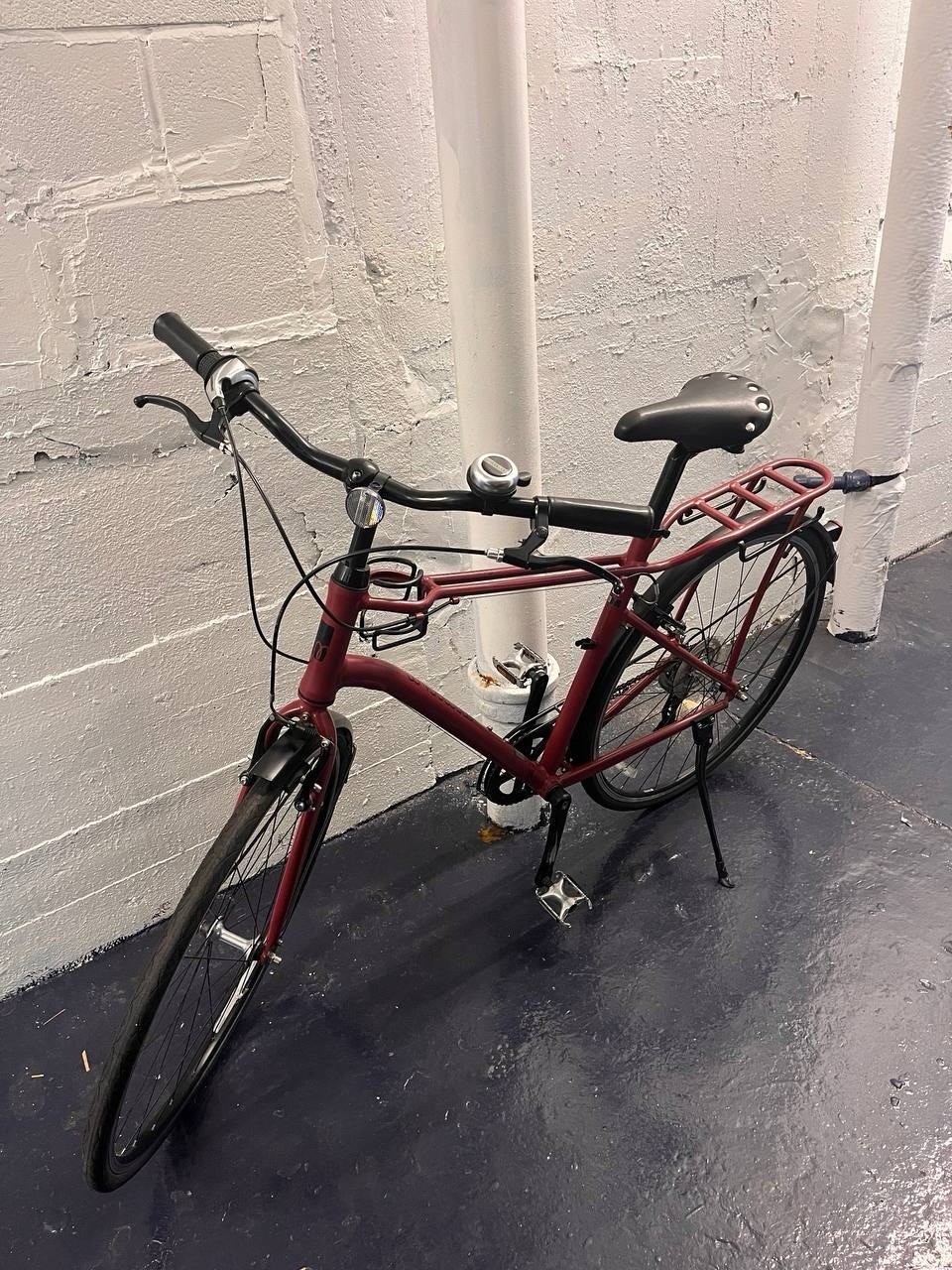 (New other (see details)) Momentum Giant Hybrid   Street Bike SIZE R 19 in (135.00 USD)