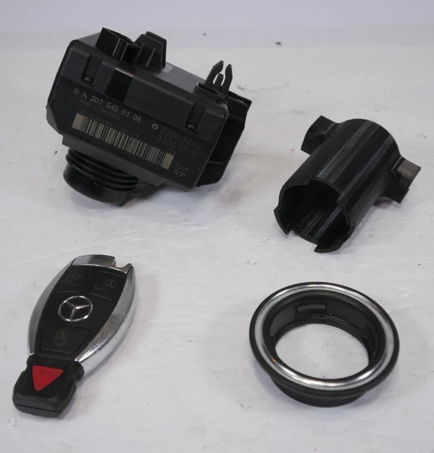 🟩08-14 Mercedes W207 E350 C250 Ignition Switch Module w/ Key 2075450108 OEM - Image 2 of 4