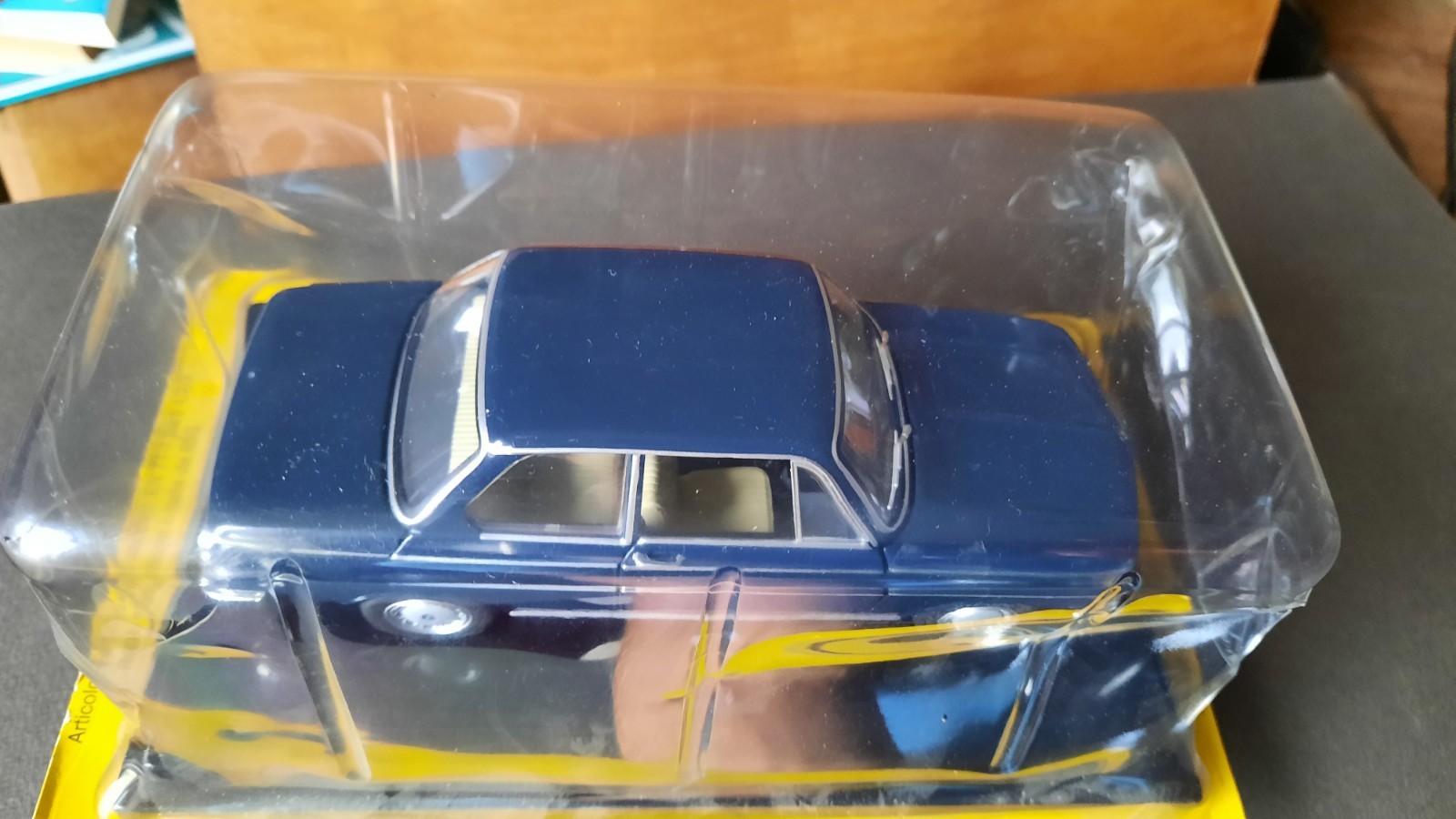 Modellino BMW 1600 ti 1968 Fabbri 1/24 foto 4