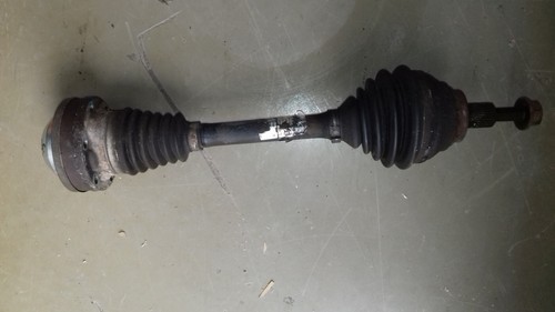 Seat Leon II 1P / Audi A3 8P / Skoda VW 2,0 TDi Antriebswelle links 1K0407271BJ