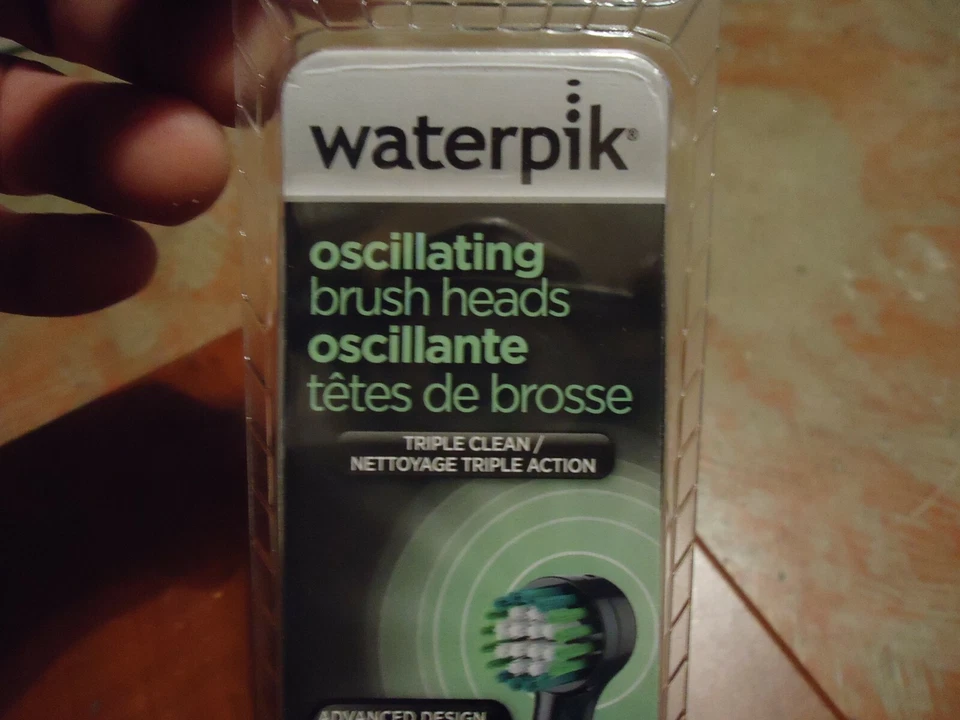 WATERPIK, 12, CABEZALES DE CEPILLO OSCILANTES, CERDAS SUAVES MODELO #OTRB-3EB, 100% NUEVO  Foto 4 de 4