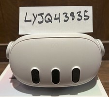Meta Quest 3 - Lightly Used, Perfect Condition + Kiwi Head Strap & Kiwi Grips
