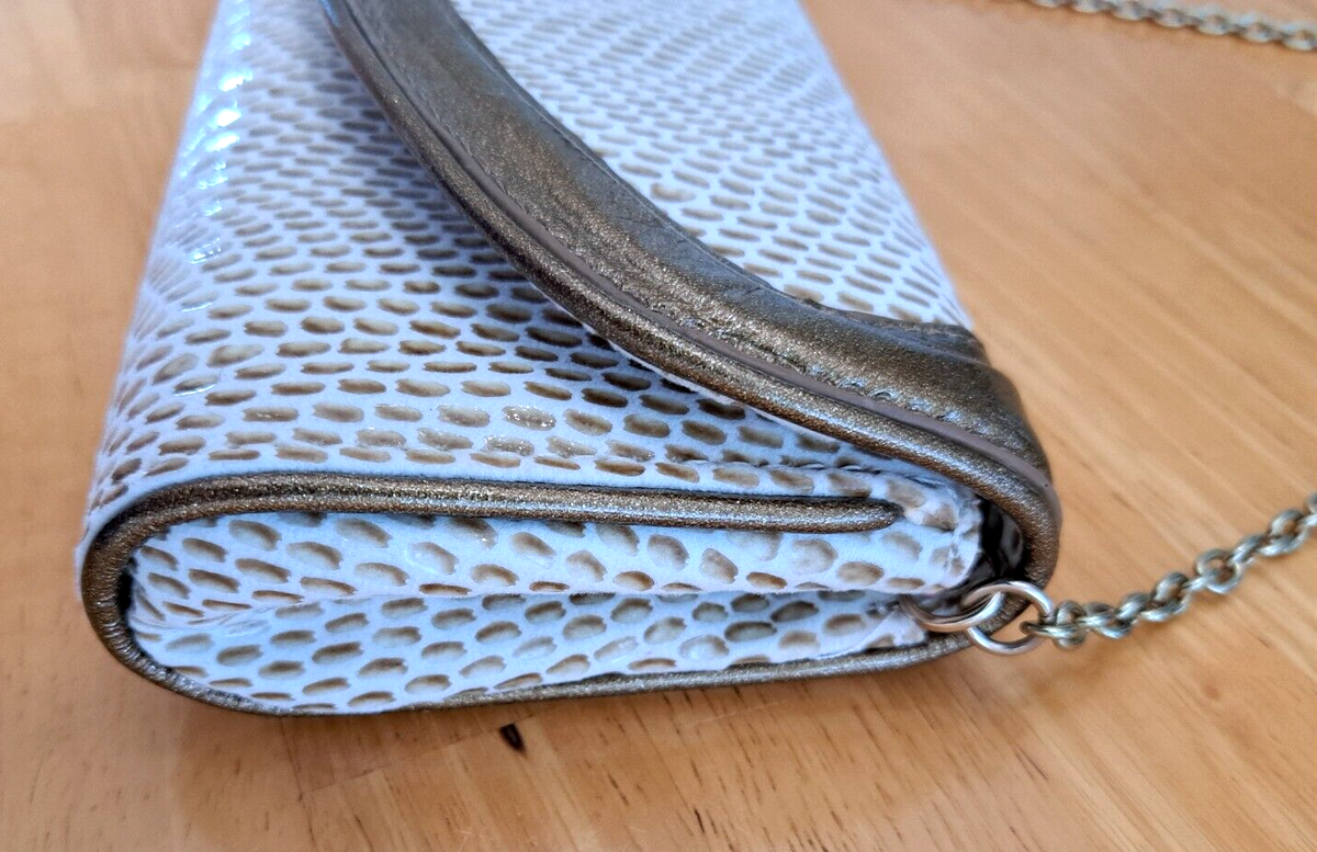 ◇SONDRA ROBERTS CHAIN CLUCH BAG Sondra Roberts Faux Snakeskin White & Gold Shoulder Clutch Bag