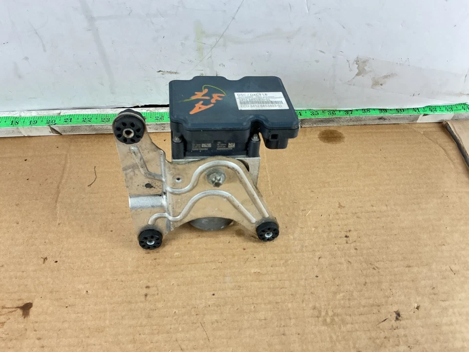 2010-2016 BMW 535i xDrive ABS Anti Lock Brake Pump Module 6853400, 6858955 OEM - Image 2 of 4