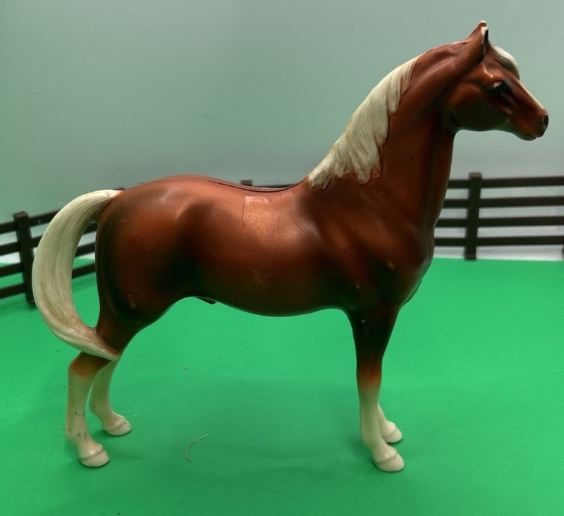 Hartland Morgan Stallion 7” Chestnut