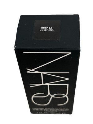 NARS Light Reflecting Foundation Deep 2.5 La Serena 1 fl oz Radiant Finish