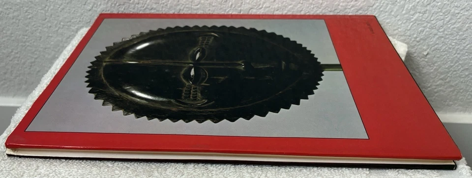 African Masks by Robert Bleakley 1983 HC with 40 Color Plates - Image 4 of 4