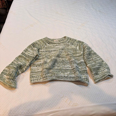 Universal Thread Women s Knit Crewneck Pullover Sweater Striped Green/White L
