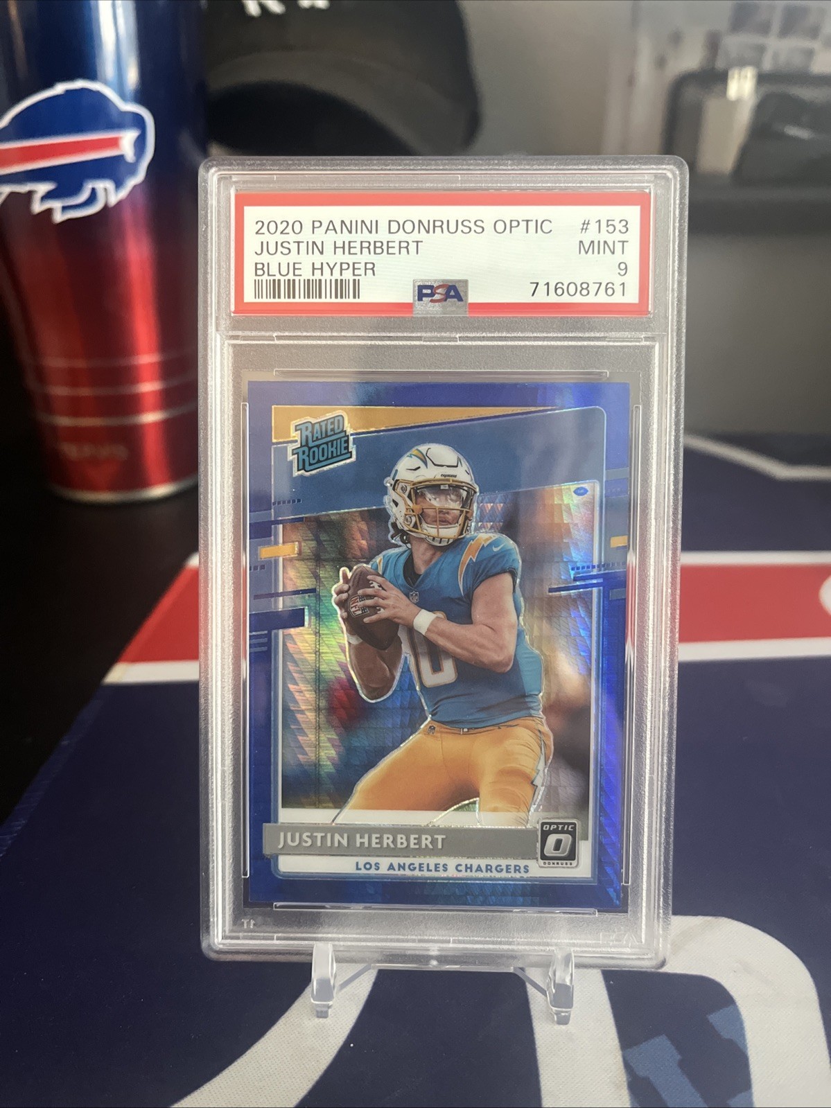 2020 Panini Donruss Optic - RC Justin Herbert #153 Blue Hyper Prizm (RC)