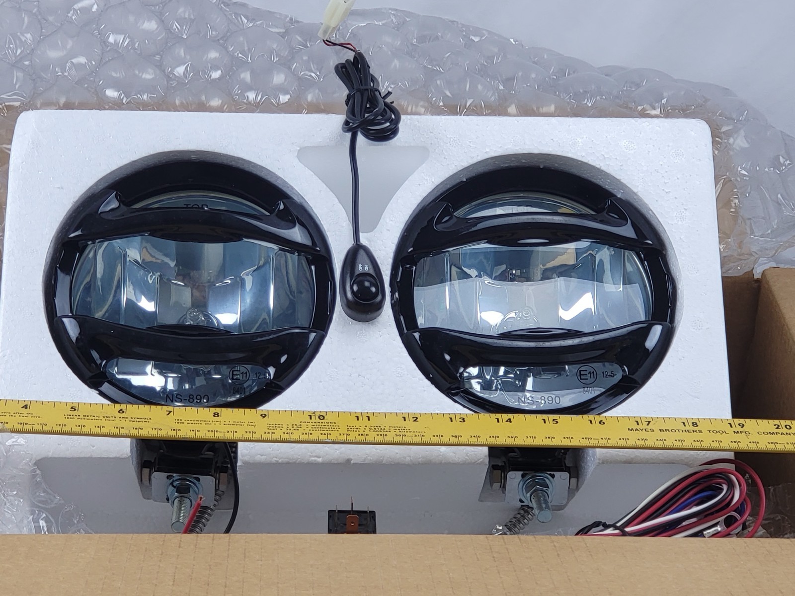 Larson Electronics HAL-6R-BC-24V Off Road Light Set | eBay