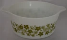 Vintage Pyrex Spring Blossom Crazy Daisy White 474-B No Lid 1.5 qt Casserole