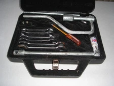 JAGUAR XJS TOOL BOX