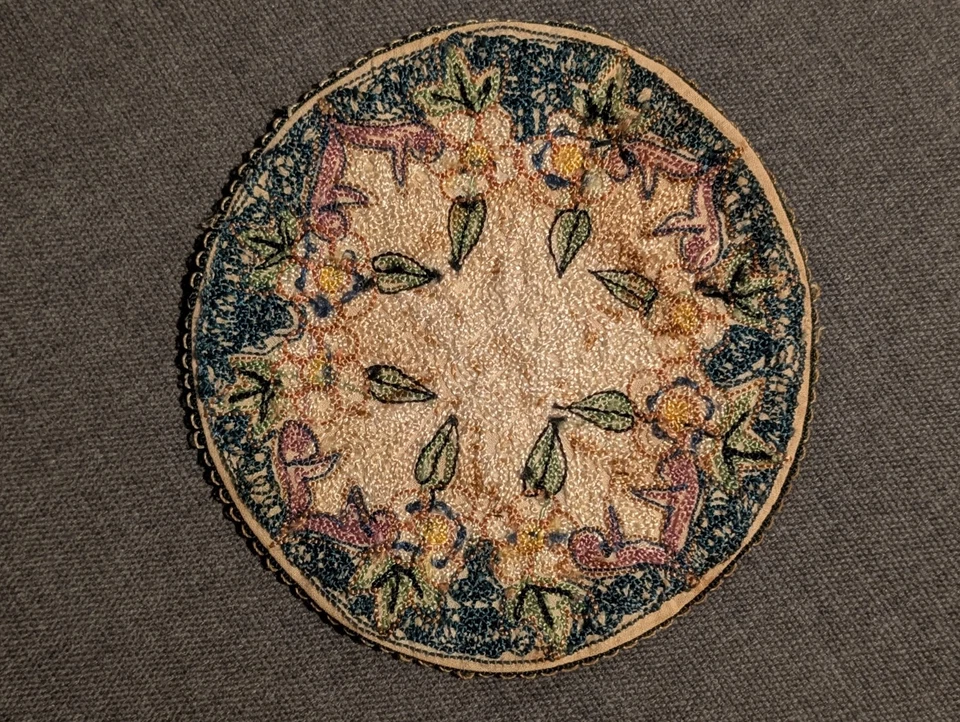 Set Of 3 Hand Tufted Dollhouse Rugs Made In Occupied Japan - Image 4 of 4