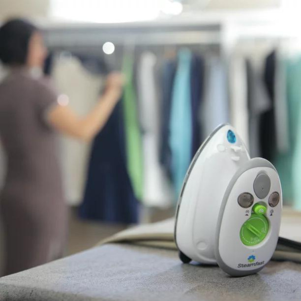 Travel Portable Compact Mini Steam Iron Durable Non-Stick Soleplate, White USA