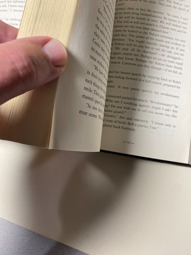 Breaking Dawn First Edition 1st Printing Book by Stephenie Meyer Hardcover USED - Picture 7 of 7