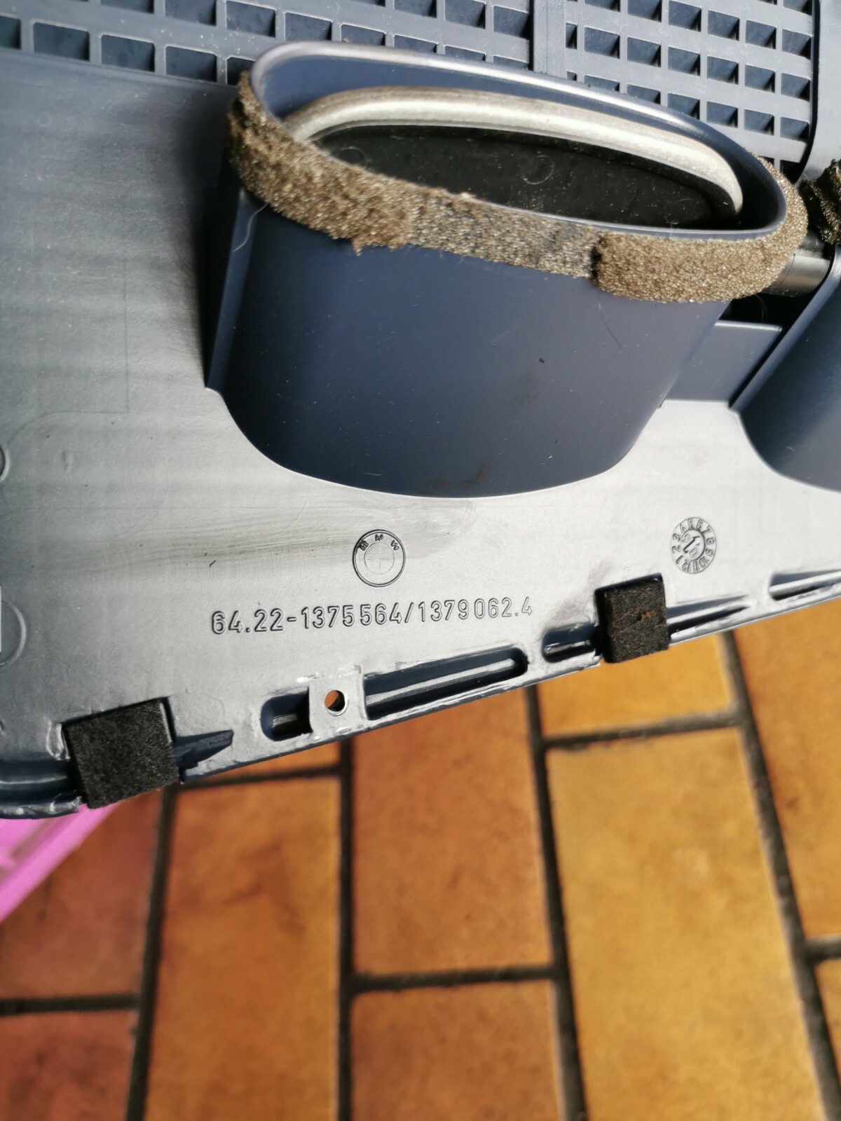 BMW E32 7er Armaturenbrett Frischluftgrill 64221375564 mit DWA  