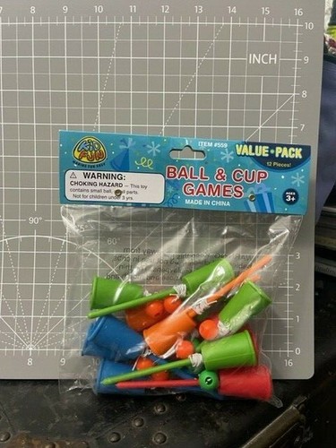 Kid Fun Mini Ball & Cup Games Party Favors 12ct. New!!! - 第 1/1 張圖片
