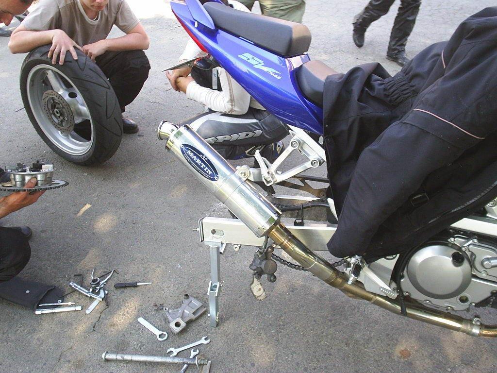 Portable Motorcycle Jack - Kawasaki Ninja ZX11 ZX14 ZZR 1100 1200