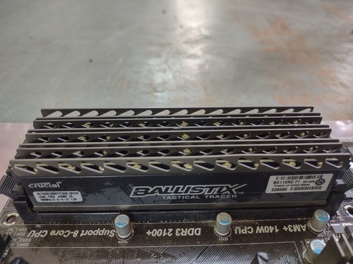 ASRock 970 Extreme3, AM3+USB 3 , AMD FX, 16GB CRUCIAL RAM, BACK I/O PLATE !!!!!! - Picture 10 of 13