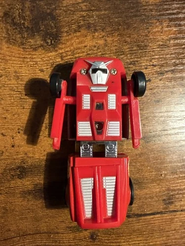 Vintage Dashbots FERRARI 1984 Upright Red version  STP PULLBACK Car Transformer