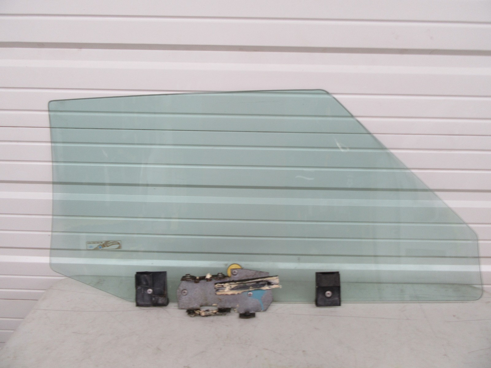 89-93 Ford Mustang CONVERTIBLE Driver Door Glass Window CARLITE Factory V8 OE