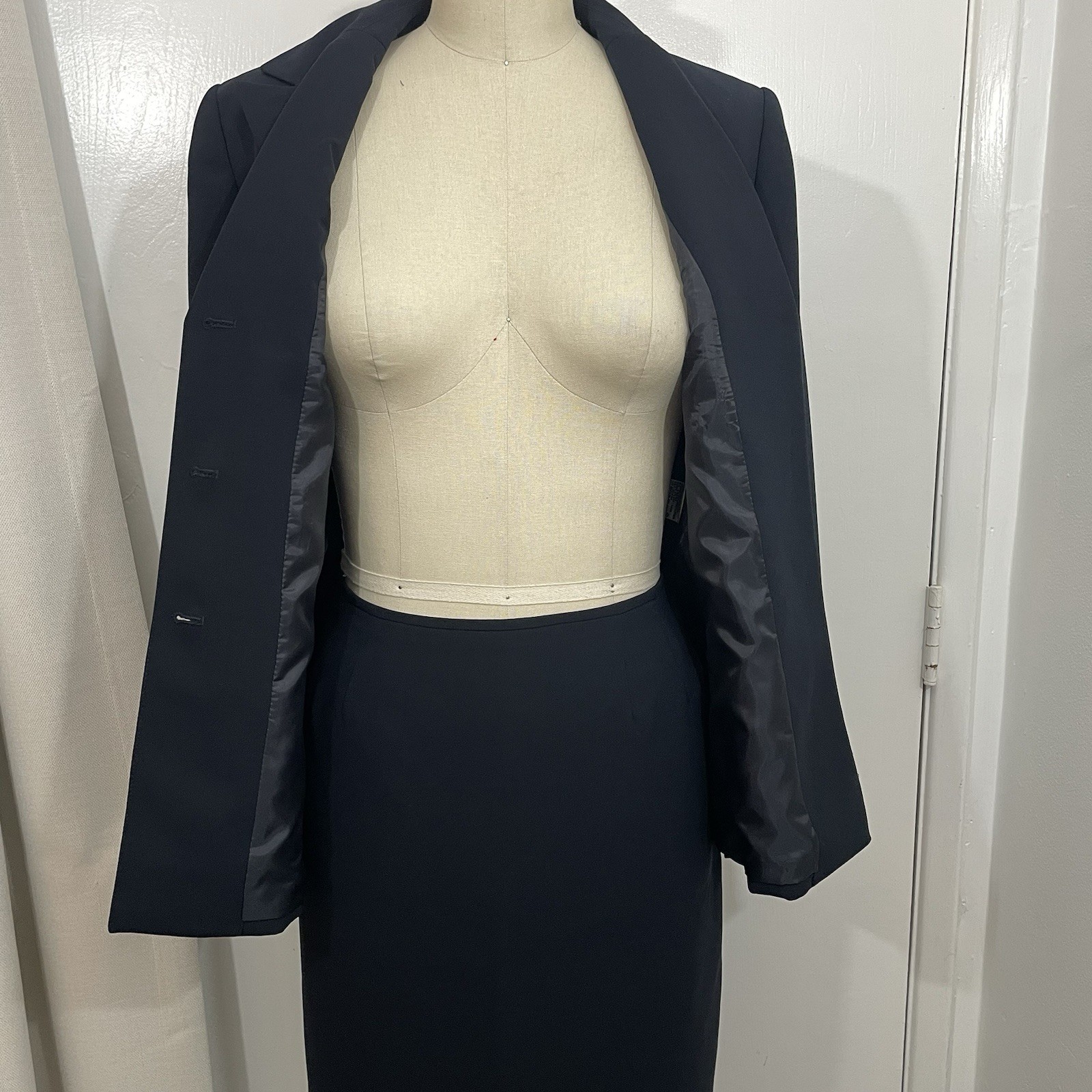 Collection For Le Suit Size 12 Skirt Suit. Midnight Navy Black See Pictures.