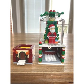 Lego 2016 Limited Edition Santa Snowglobe 40223 Retired Collectible Christmas