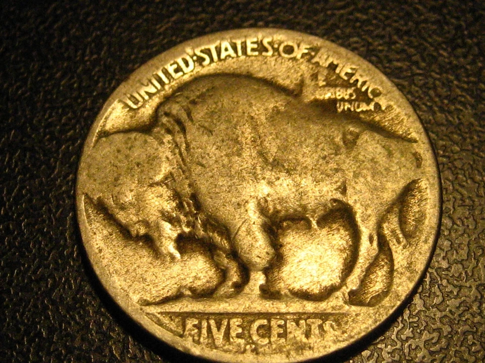1925-S Buffalo Nickel ERROR LAMINACIÓN BAJO BARBILLA INDIA Foto 4 de 4