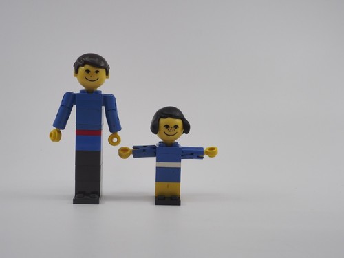Vintage Bulk Lot of 1974 LEGO Set 200-1 Family Maxi-Figures +9 other figures. - Picture 3 of 13