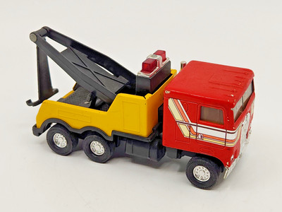 ERTL Kenworth Wrecker Tow Truck - #3204 from 1971 - Complete in Nice Condition