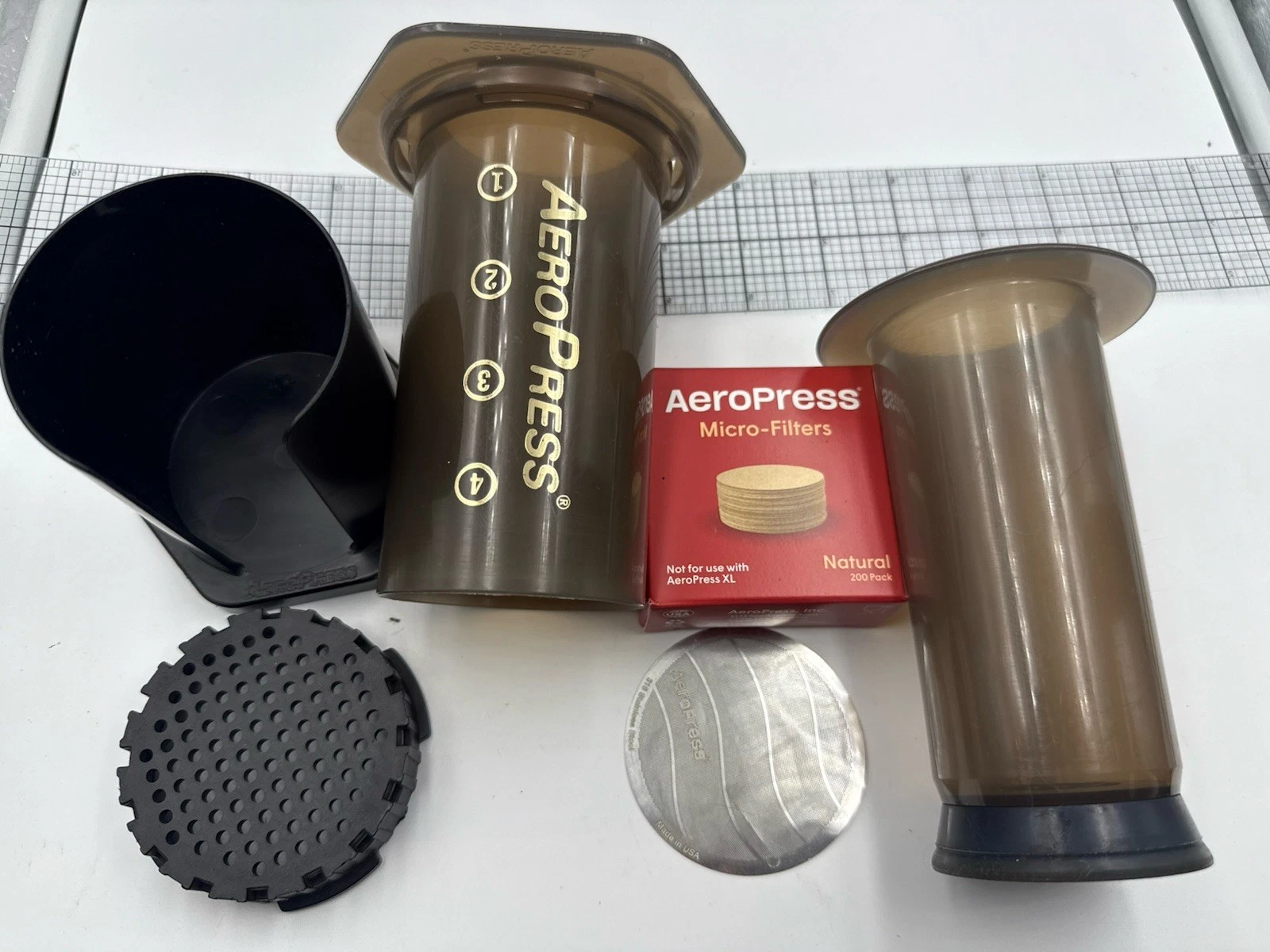 AeroPress Go Coffee Press / Espresso To Go - 1-2 Cups with 250 Filters