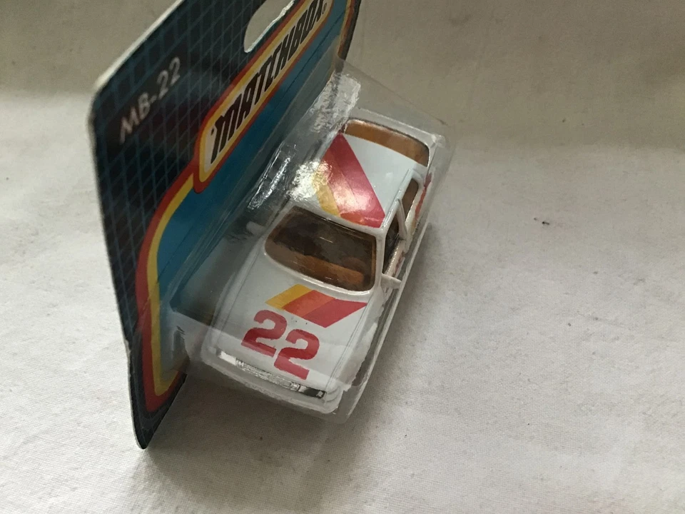 MATCHBOX MB 22 SAAB 9000 TURBO - BLANCO - SIN ABRIR Foto 2 de 3
