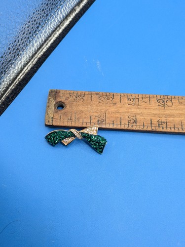Vintage Silver Tone Metal Rhinestone Studded Green Enamel Brooch Pin - Picture 6 of 6