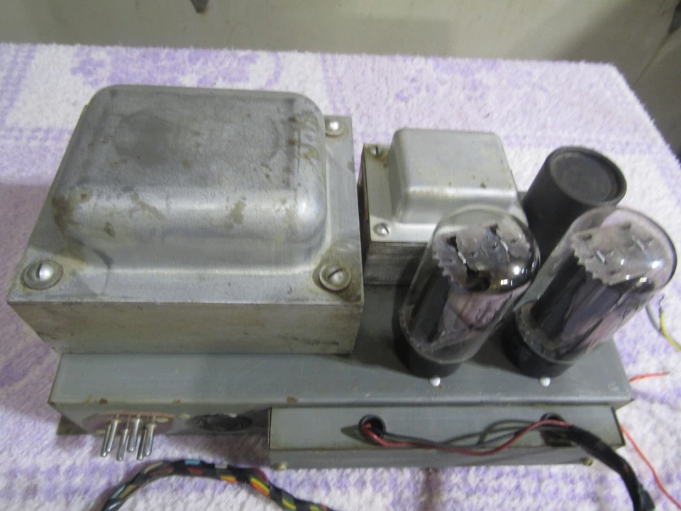 HAMMOND  PR-40  AO-32-1 Amplifier - Image 2 of 4