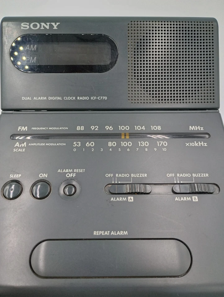 Sony ICF-C770 Reloj Despertador Digital Doble Radio AM FM De Colección Retro Probado ¡Funciona! Foto 4 de 4