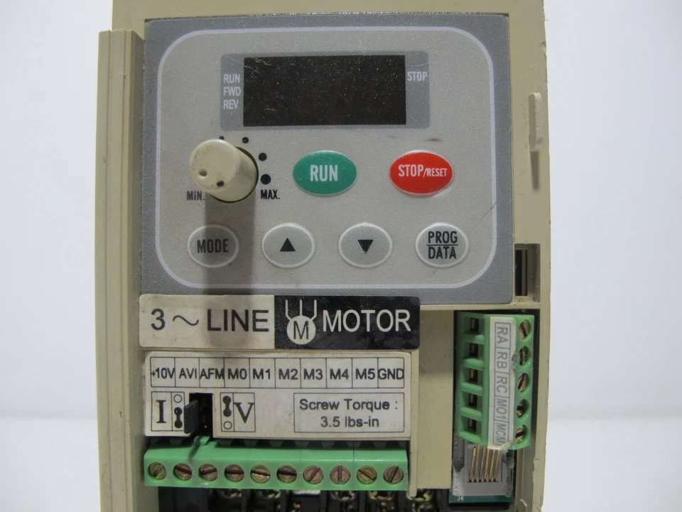 Unidad de CA Wood's SM1C20005B E-Trac 0,5 HP 240 V 1 kVA 1/2 HP 230 V *sin cubierta Foto 4 de 4