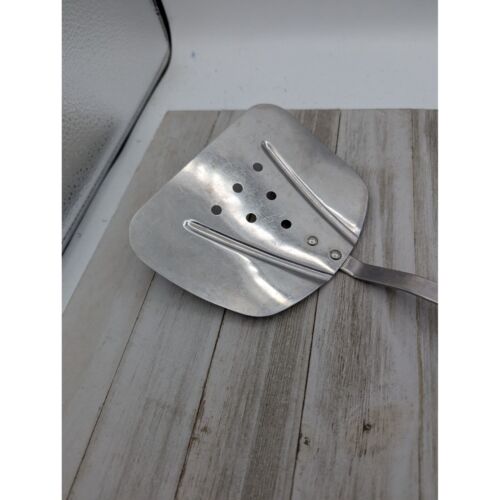 Vintage #2 Stainless Steel Wide Slotted Curved Flipper Lifter Spatula - Picture 3 of 7