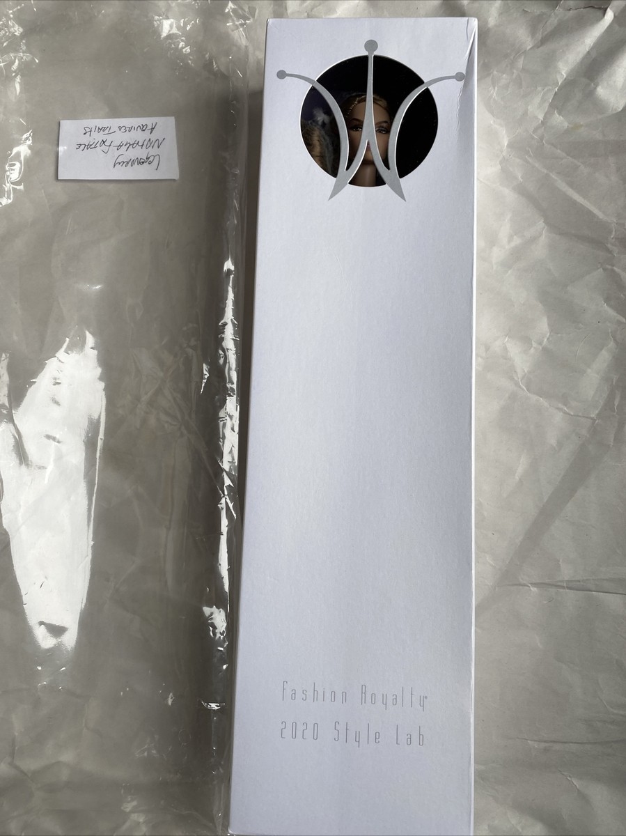 Integrity Toys Natalia FATALE Fashion Royalty Style Lab