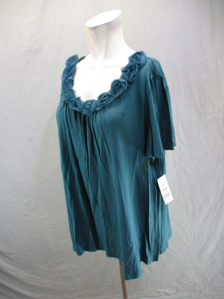 NWT ELLE Size 1X Womens Green Cotton Blend Round Neck Short Sleeve Top 989 - Image 3 of 4