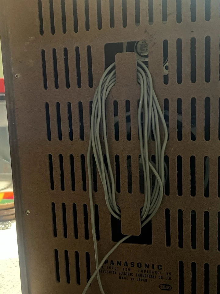 Vintage Panasonic Speakers – Made in Japan – 150W – Classic Wood Cabinet Pair - Image 3 of 4