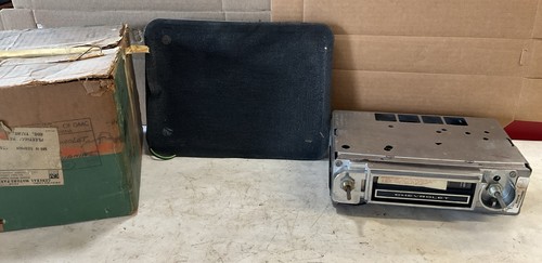 1963-1964 Chevrolet Impala Biscayne Bel Air AM Radio NOS U23