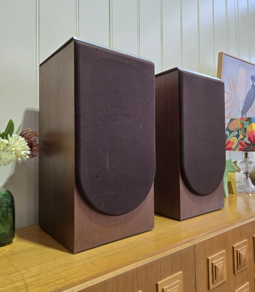 B&W DM22 2-Way Stereo Speakers 50W 8-Ohm 80's Bookshelf Stereo Speaker -GOSFORD - image 3 of 4