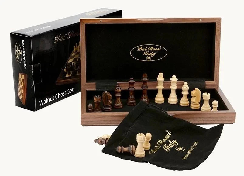 Dal Rossi: Walnut Chess Set, Dal Rossi Italy, Board Games, Gadgets, Toys & Video